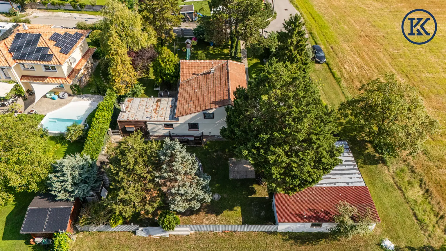 Versteckt in einer ruhigen Gartensiedlung wartet ein kleines Juwel auf Sie!