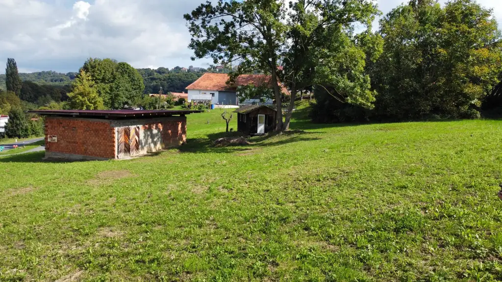 Baugrund in der Weinbauregion St. Anna - kann geteilt werden