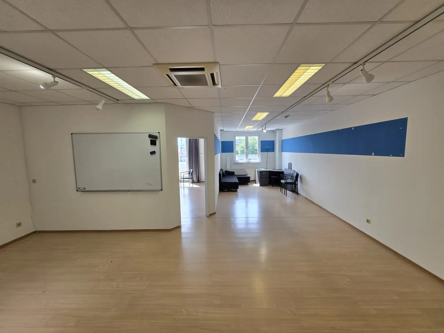 Büro- oder Geschäftsraum - Büro T.2.9