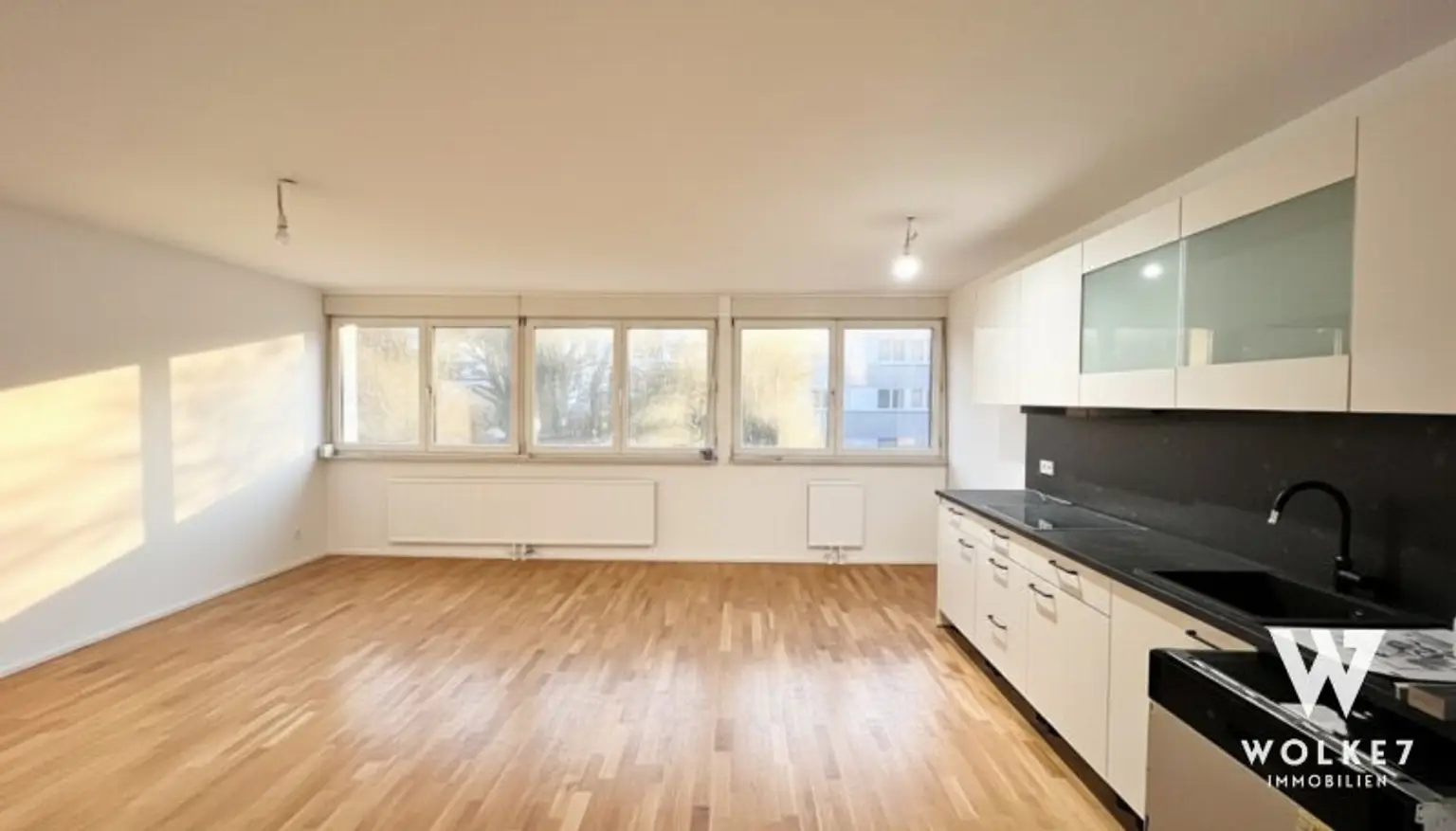 ERSTBEZUG nach SANIERUNG: Stilvolle 4-Zimmer-Neubauwohnung mit luxuriöser Ausstattung und exklusivem Design