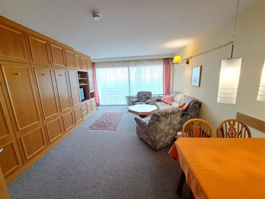 großzgüges Appartement mit phantastischem Ausblick