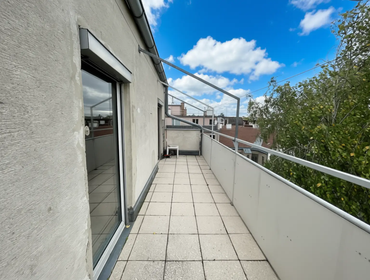 Sanierungshit - Dachgeschoß ohne Schrägen mit 2 Terrassen