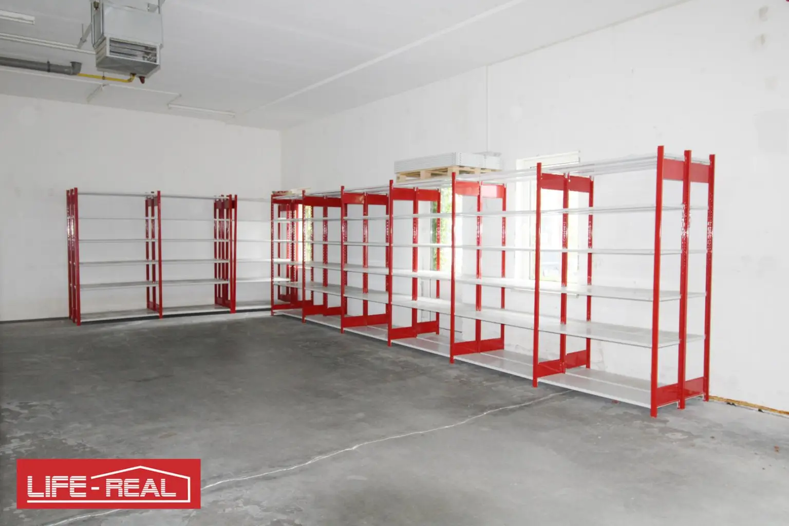 Vielseitig nutzbare Lagerhalle mit Büro im Gewerbegebiet Gramastetten