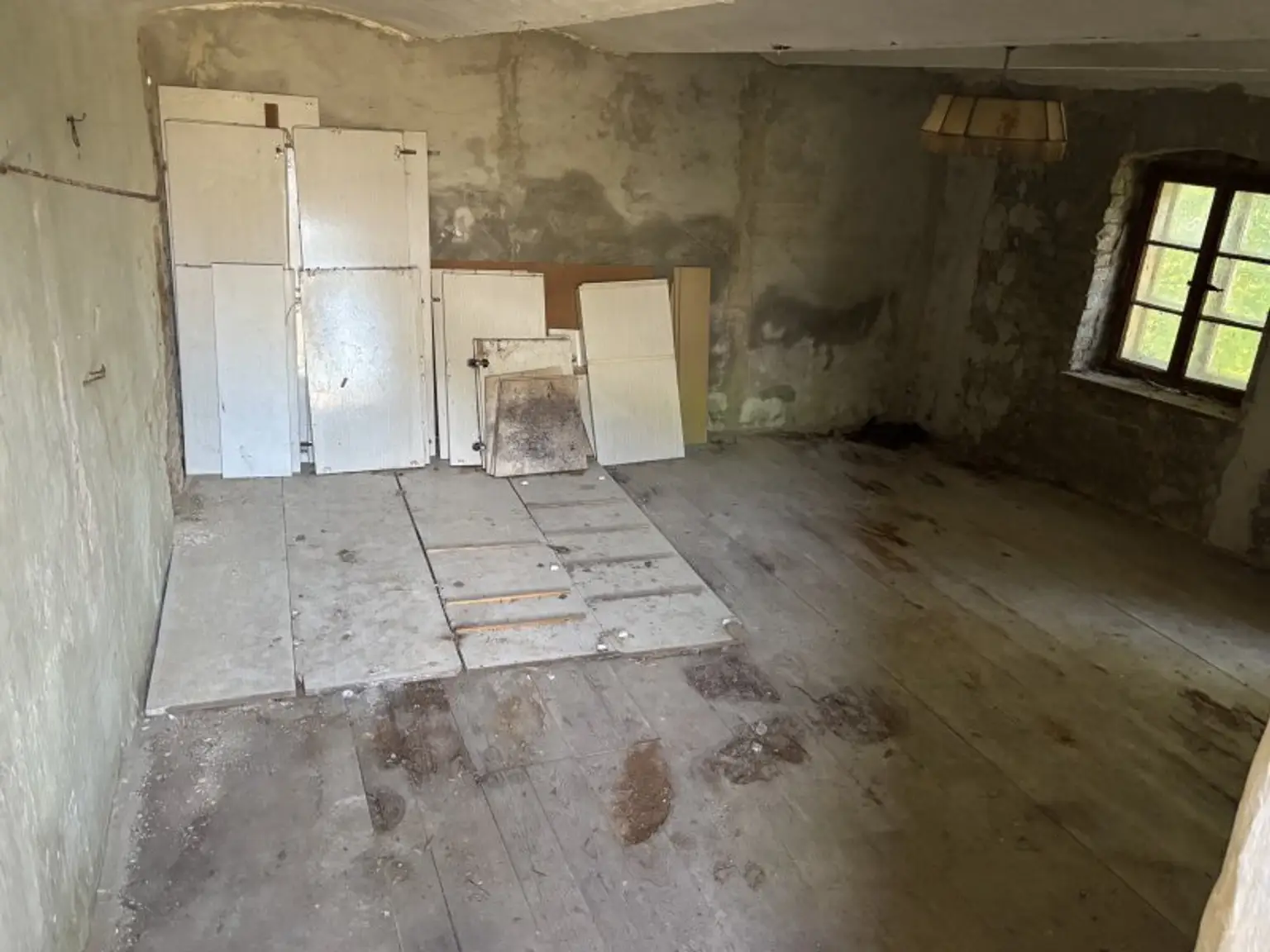 = PREISKNALLER =  Güssing !! Renovierungsobjekt in Zentrumslage mit ca. 430 m2 Eigengrund !!!