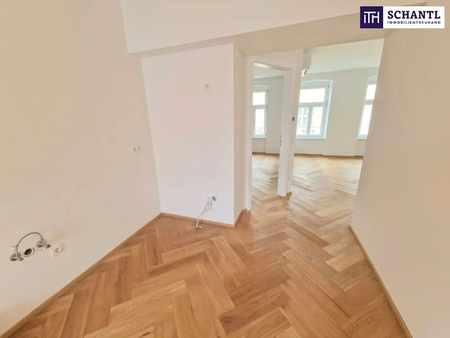 ***Altbau trifft Dachgarten – Stilvolle 3-Zimmer-Wohnung mit großer Terrasse  – hochwertiger Sanierung + Klimaanlage & Luftwärmepumpe***