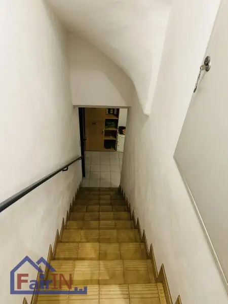 Traumhaus in Sollenau: Gepflegtes 140m² Heim mit Garten, Garage!