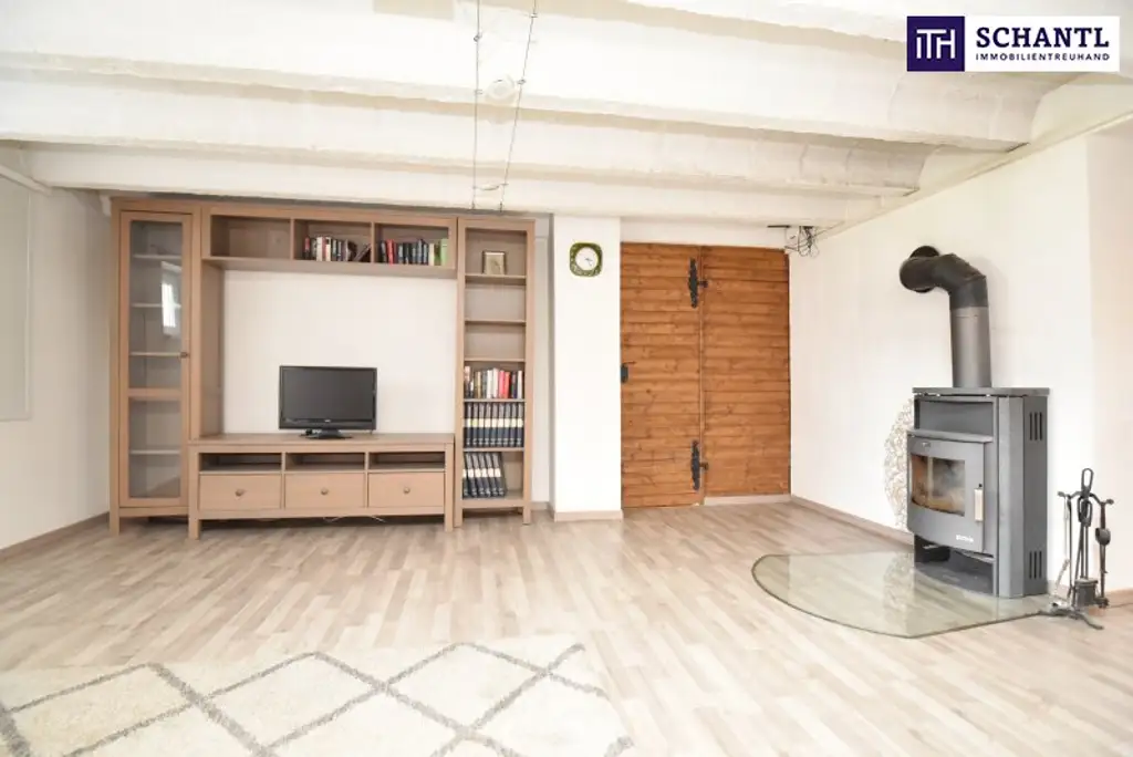 Ein Zuhause mit Raum für Leben, Generationen und Zukunft! Vielseitiges Ein- bis Zweifamilienhaus auf großem Grundstück nahe Lutzmannsburg!