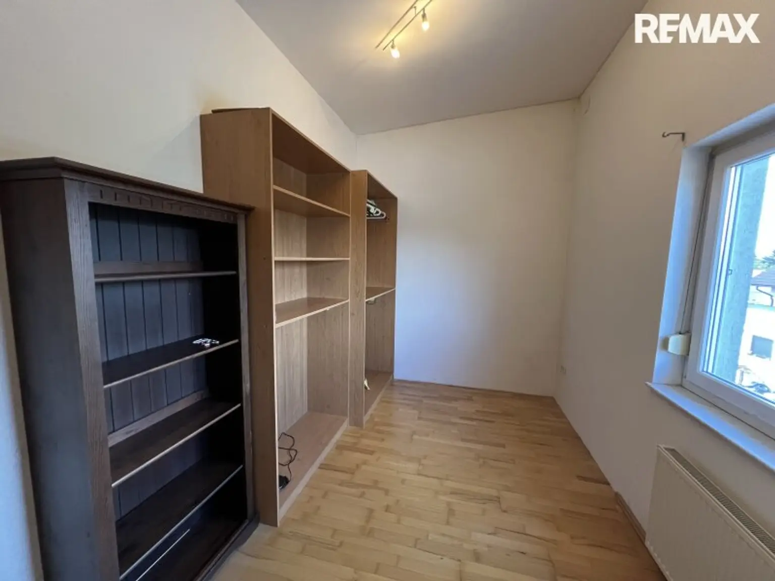 Großzügiges Einfamilienhaus mit Garten, Terrasse & Garage in Ebenfurth, 4 Zimmer, 195m²