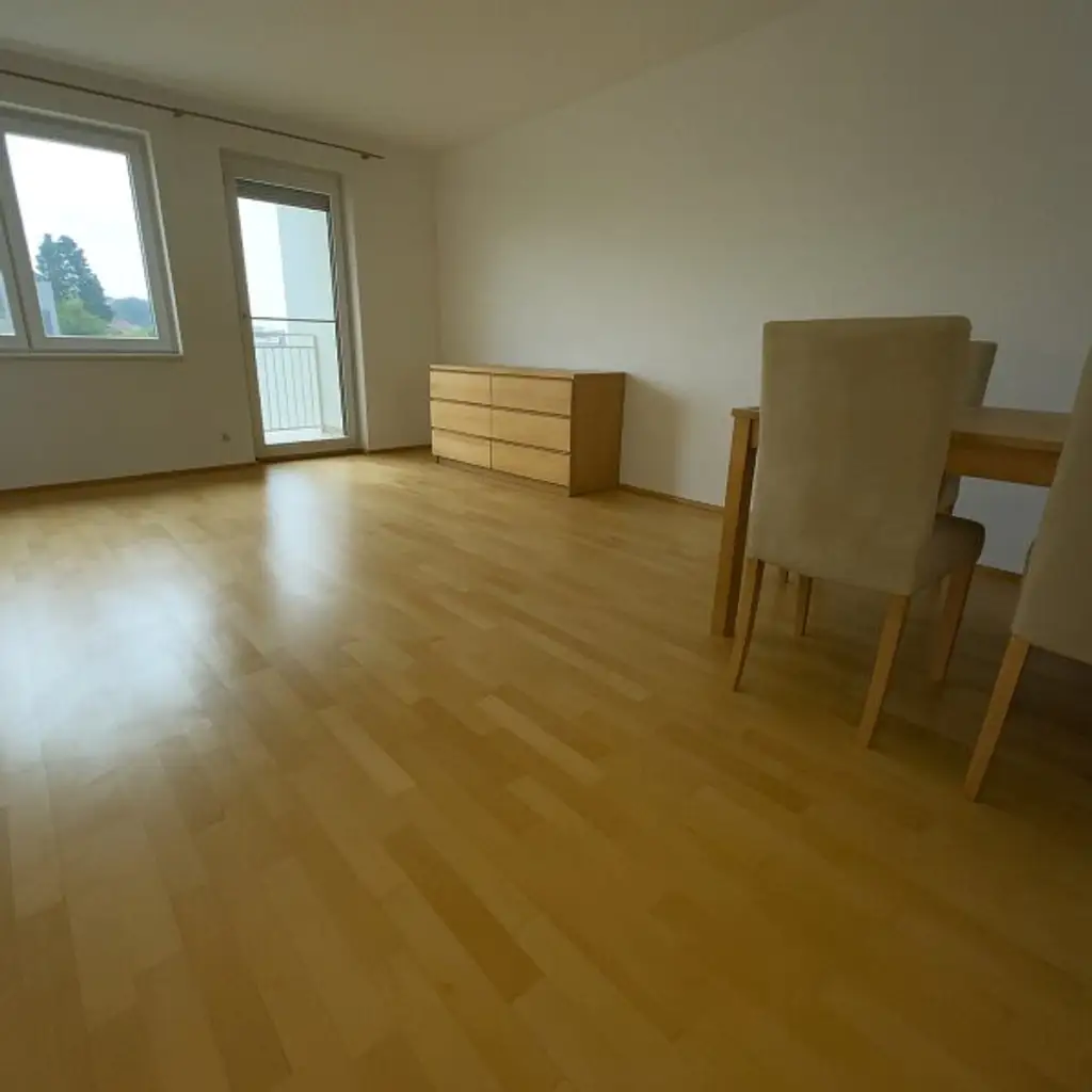 Charmante 2-Zimmer Wohnung mit zentraler Begehbarkeit in absoluter Ruhelage!