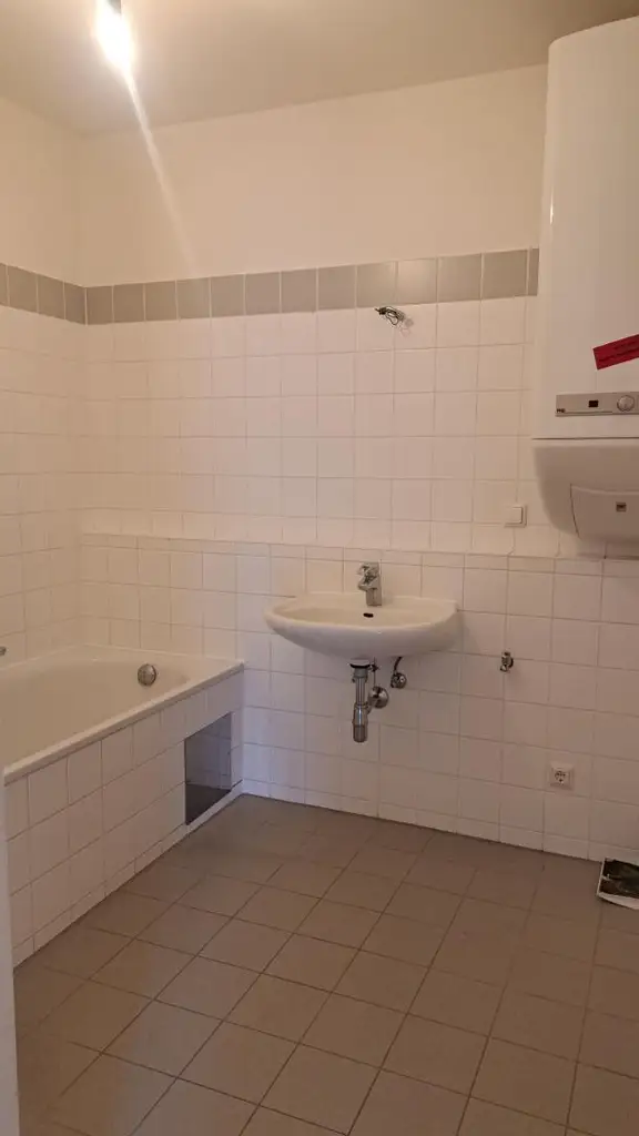 Provisionsfreie helle 3 Zimmerwohnung mit Kaufoption