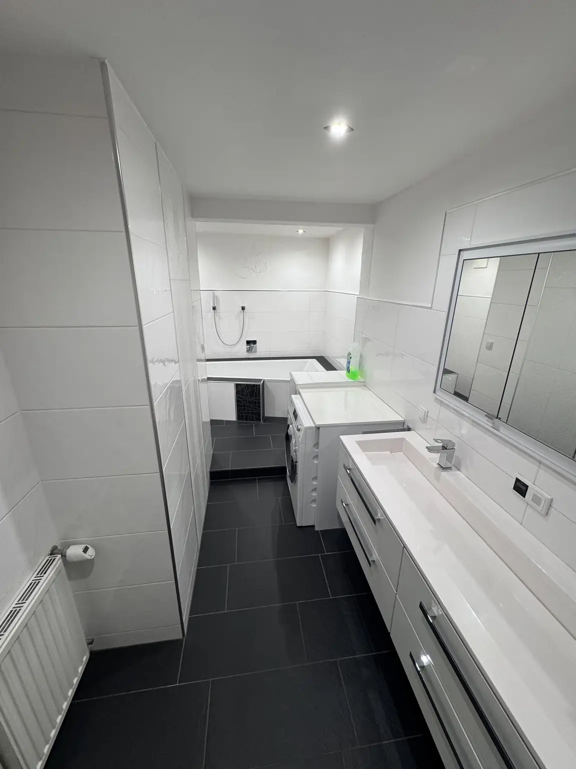 Exklusive Dachgeschosswohnung, großzügige Loggia und flexibler Ausbaufläche in bester Lage von Spittal an der Drau – Komfortables Wohnen mit moderner Ausstattung!