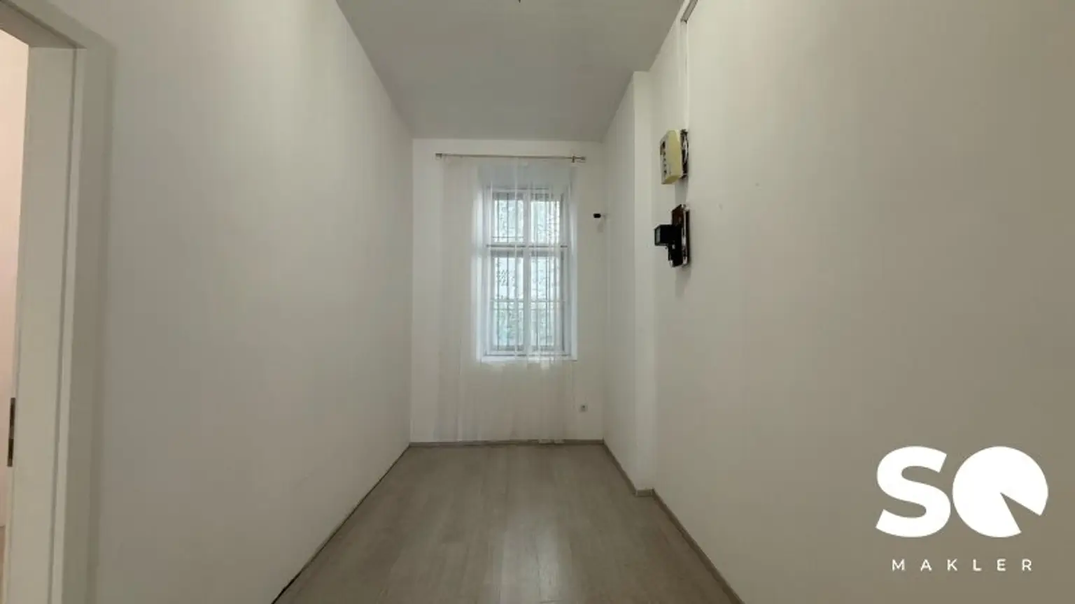 --- GESCHÄFTSLOKAL AM ALLERHEILIGENPLATZ ---