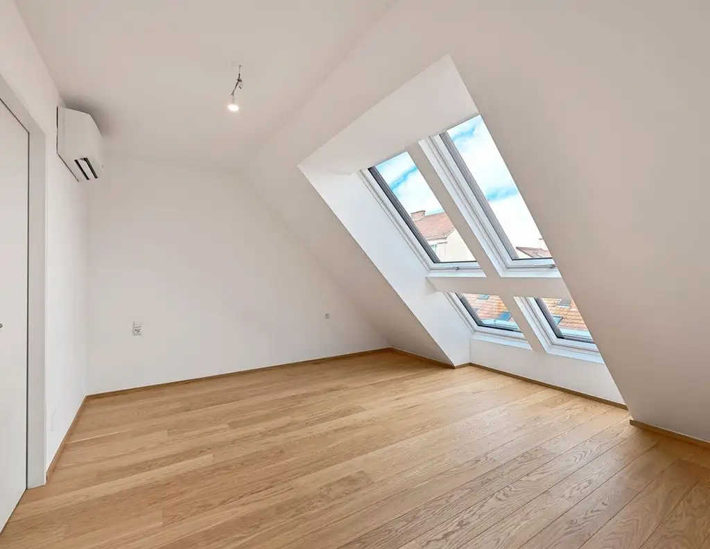 THE TEMPTATION - Penthouse - Stadtblick - 1 Ebene mit Terrasse + Dachterrasse