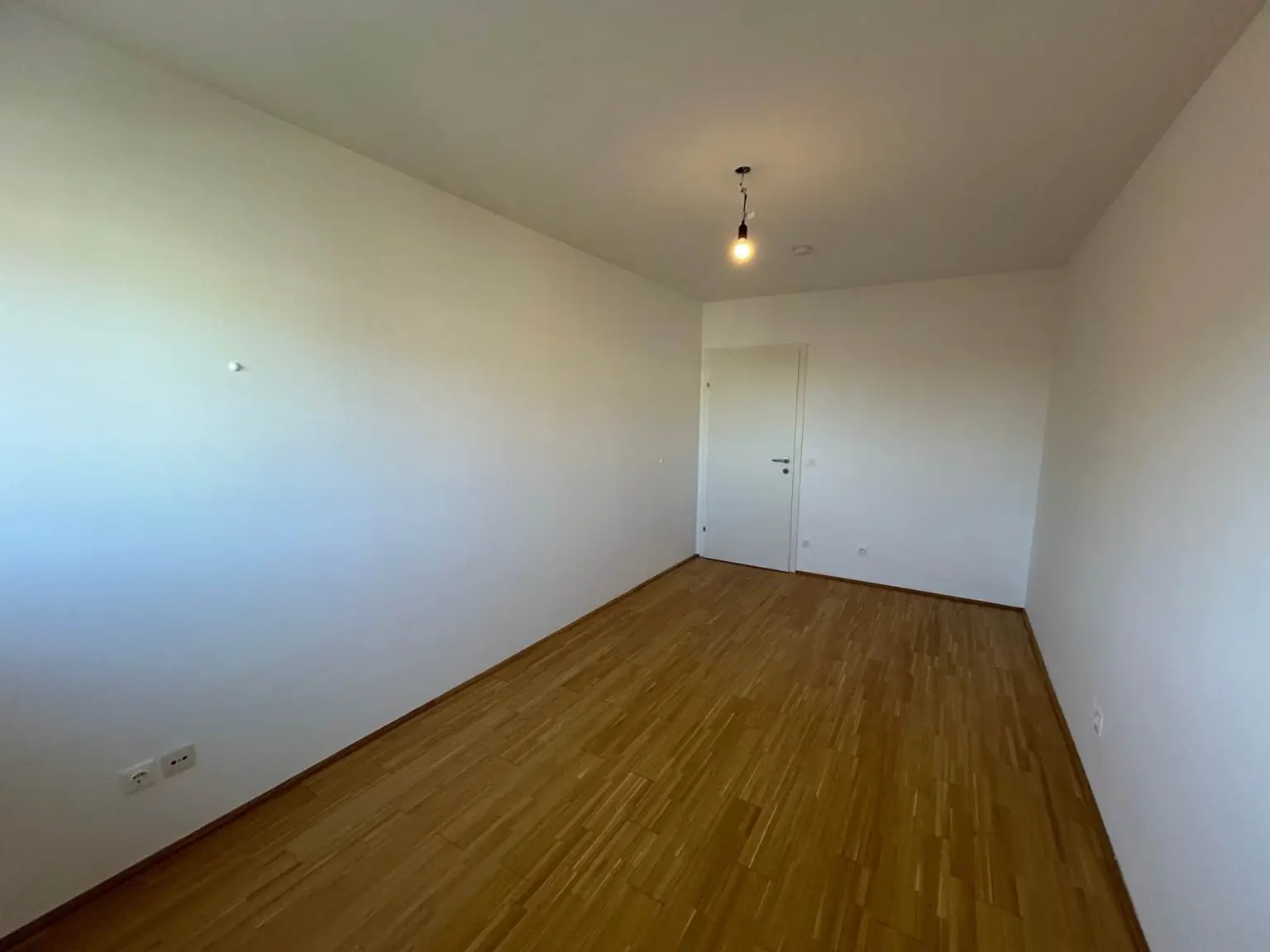 Tolle 4-Zimmer-Wohnung mit großem Balkon und Abstellplatz im 12. Bezirk