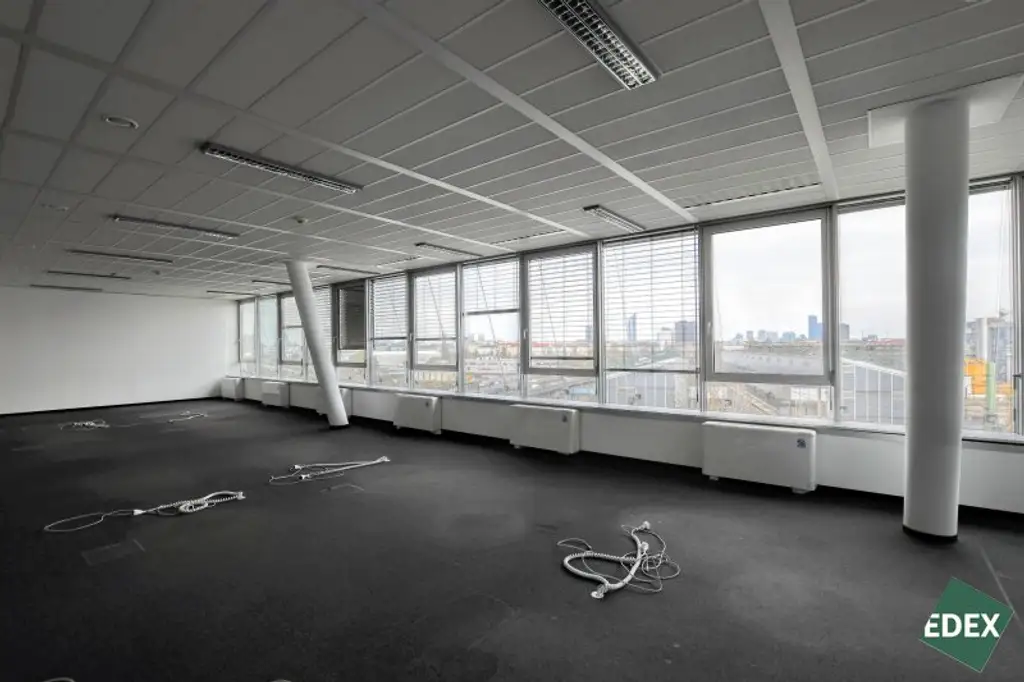 Skyline | flexible Büroflächen direkt an der U-Bahn