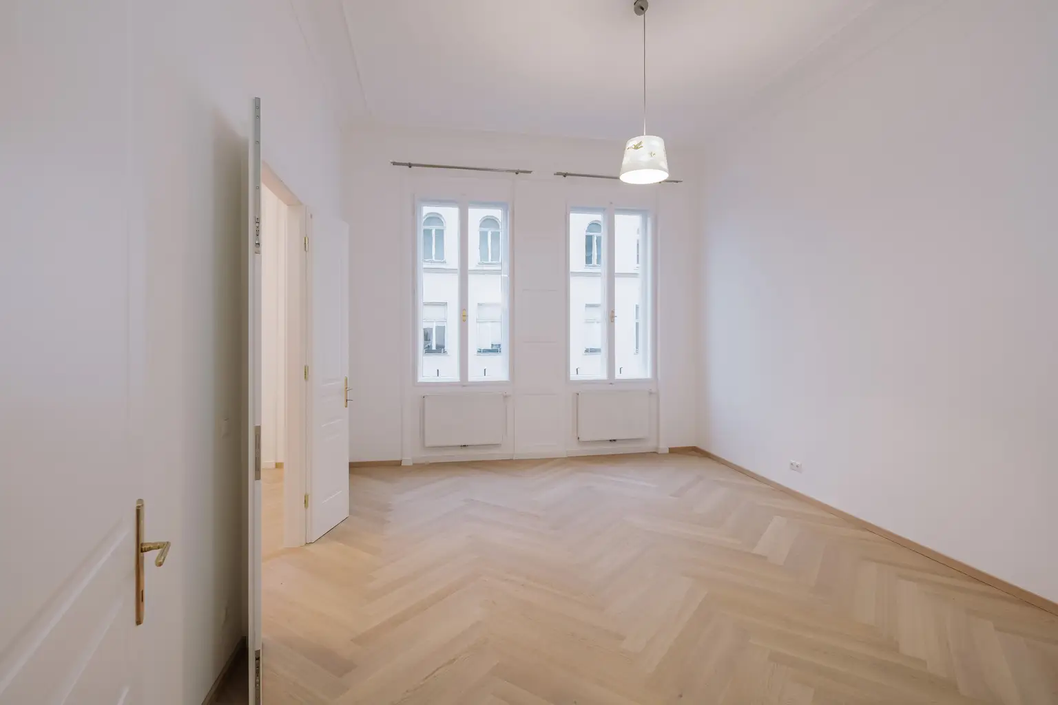 Stilvolle Altbauwohnung ca.107m² mit Balkon in Toplage 1070 Wien!