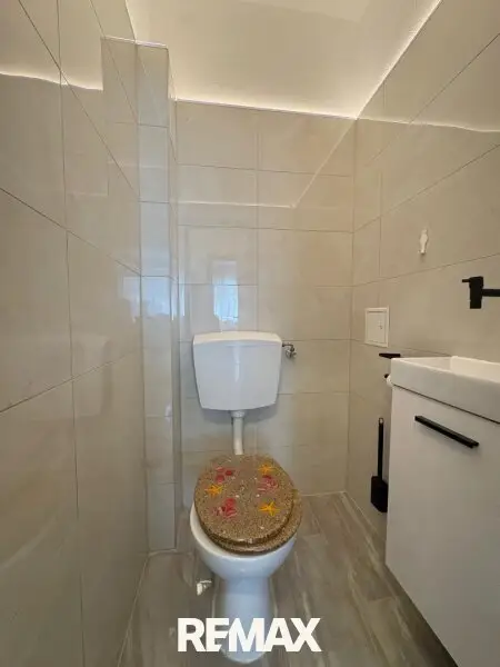 11. WC