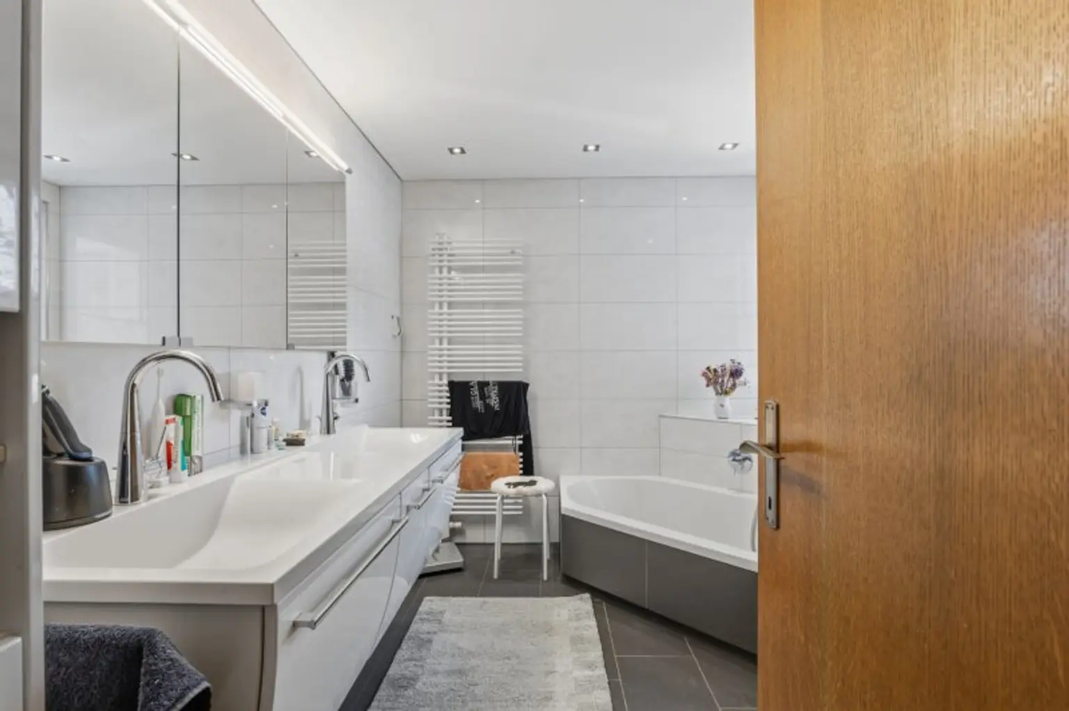 Gepflegtes Einfamilienhaus in Dornbirn mit Garten & Mieteinnahmen