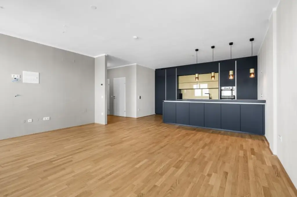 Q-Tower ! Moderne 3 Zimmer mit Balkon & Stellplatz/ +++RE/MAX Trend+++
