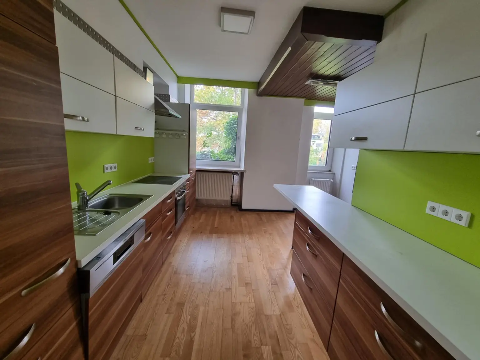 PROVISIONSFREI FÜR KÄUFER! 3-Zimmer-Altbauwohnung in St.Leonhard nahe den Ursulinen!