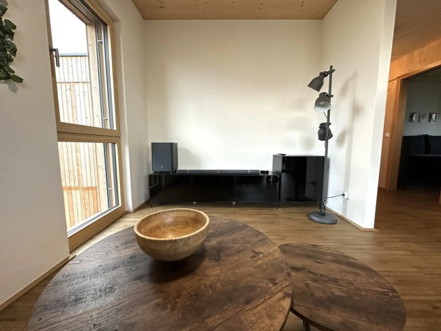 Wunderschöne & vollmöblierte 2-Zimmerwohnung in absoluter Ruhelage mit schönem Ausblick von großer Terrasse - en suite Badezimmer inklusive