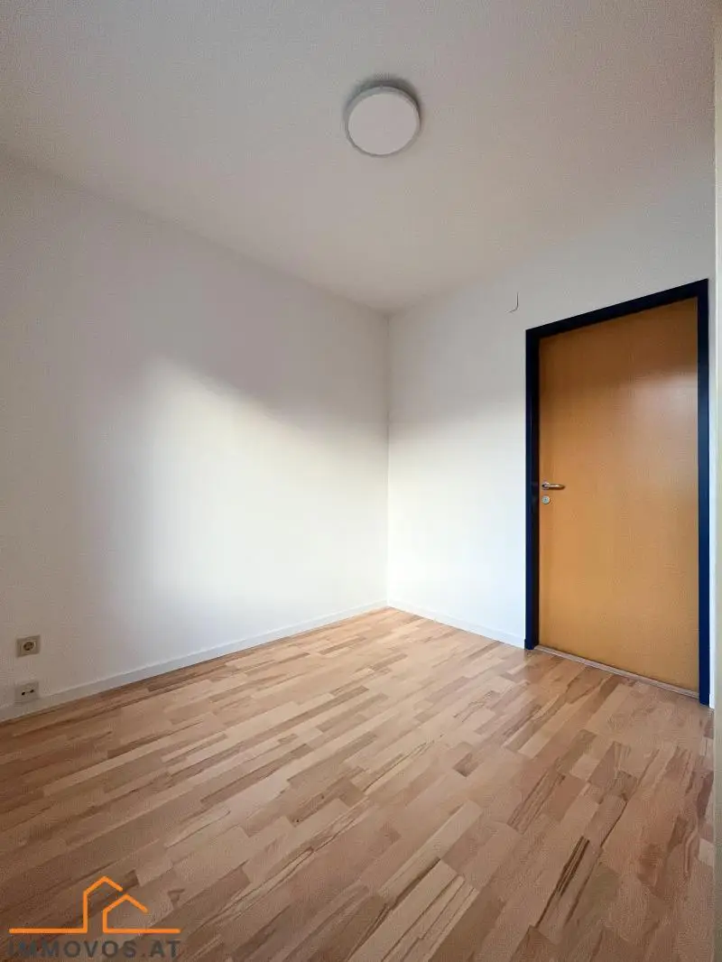 IHR NEUES ZUHAUSE IN DER STADT // KOMPAKT, PRAKTISCH UND PERFEKT ANGEBUNDEN // 1,5 ZIMMER UND GARAGENSTELLPLATZ
