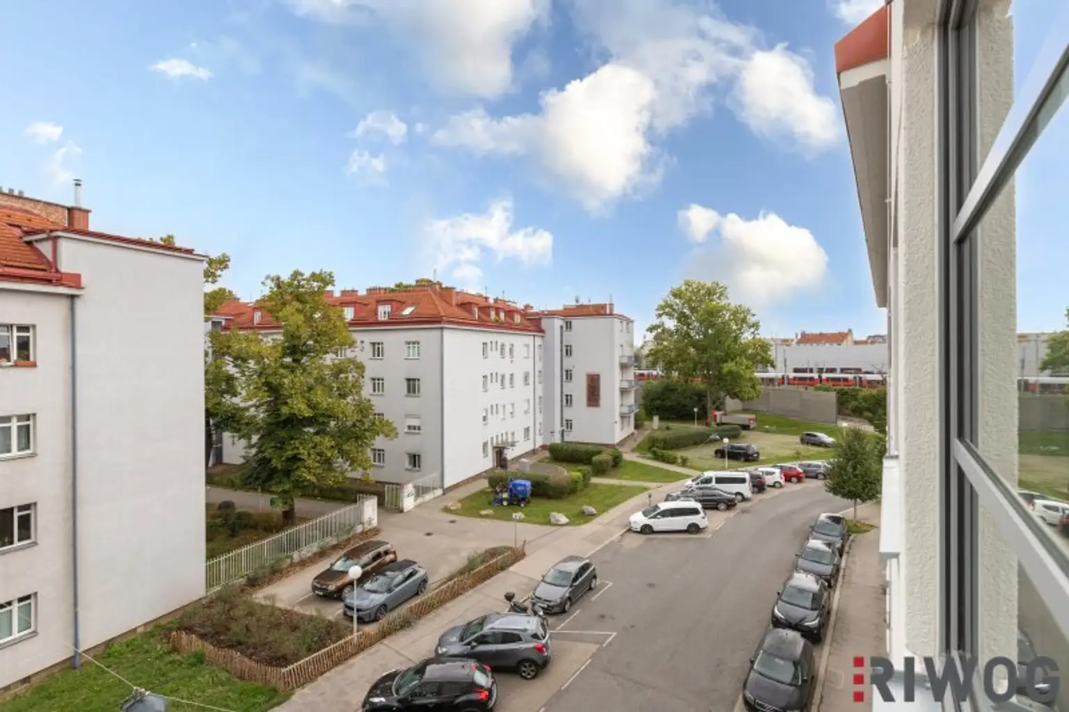 ERSTBEZUG nach Sanierung | Außergewöhnliches Loft mit Raumhöhe bis zu ca. 4,90 m | Büro/Praxis Nutzung und Kurzzeitvermietung möglich