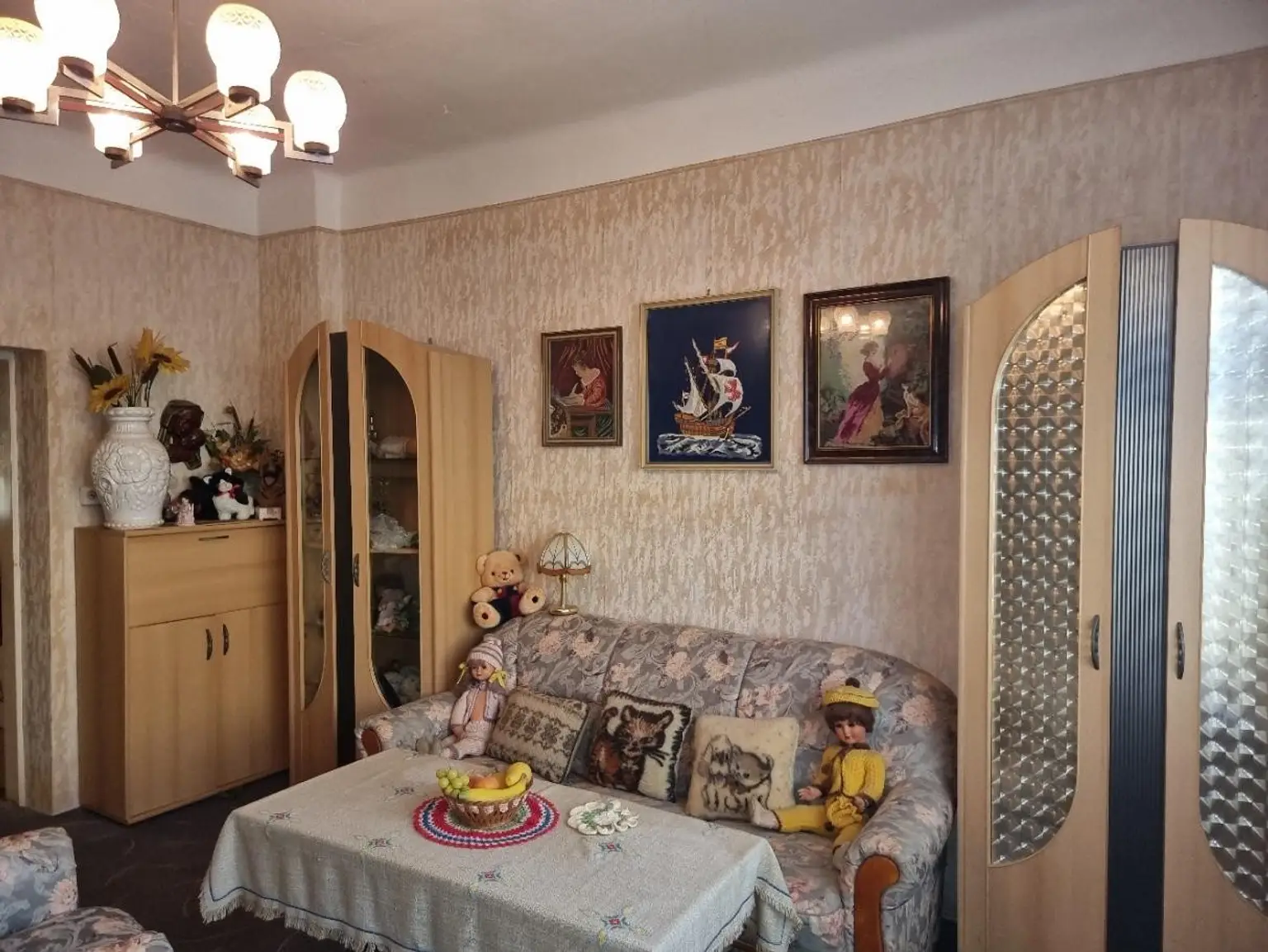 "Endstation Haus Desire"