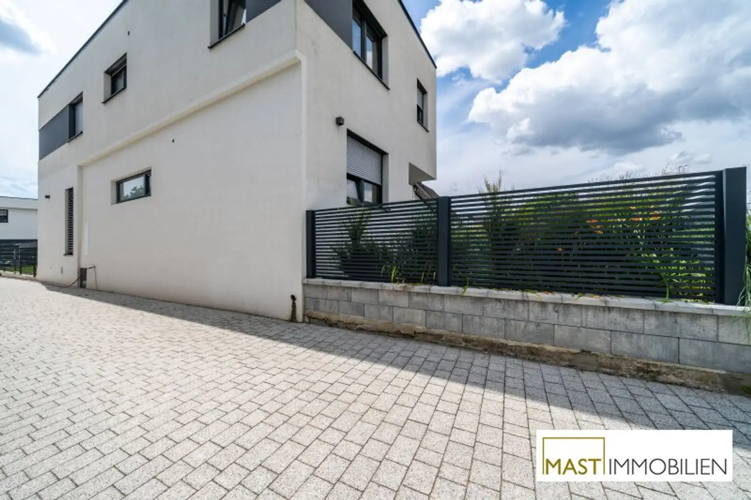 Familientraum nahe Wien! 6-Zimmer-Einfamilienhaus mit Garten & Terrasse