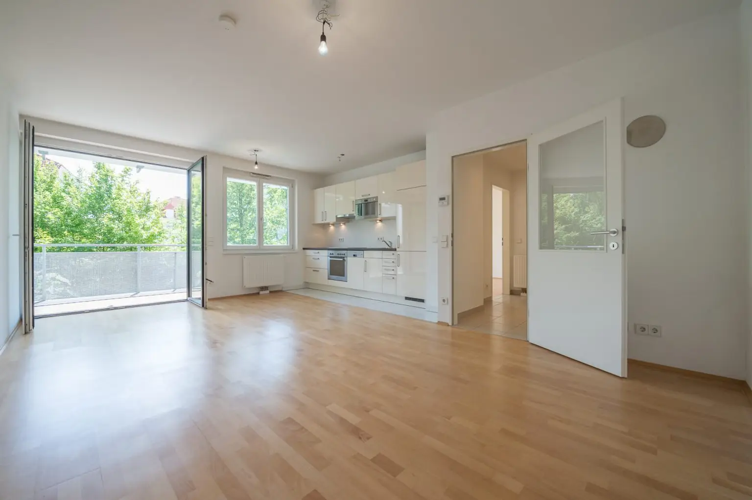 2-Zimmer-Balkonwohnung mit Grünblick in attraktiver Lage in Baden