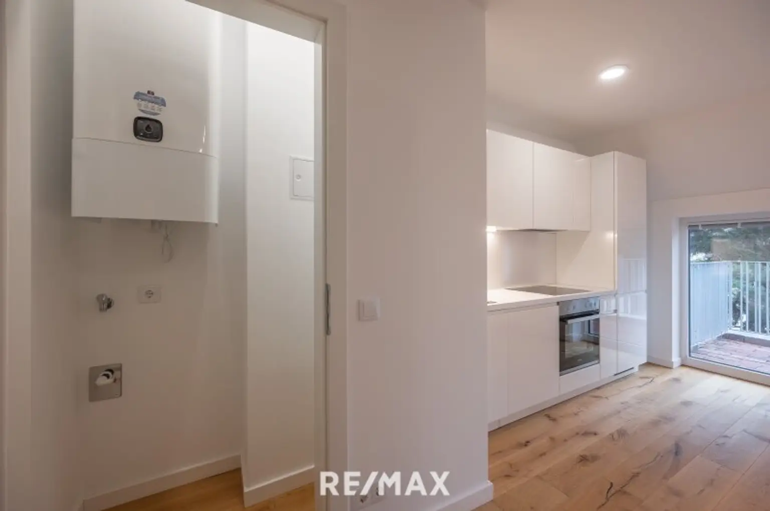 Blick in den Abstellraum | Waschmaschinenanschluss