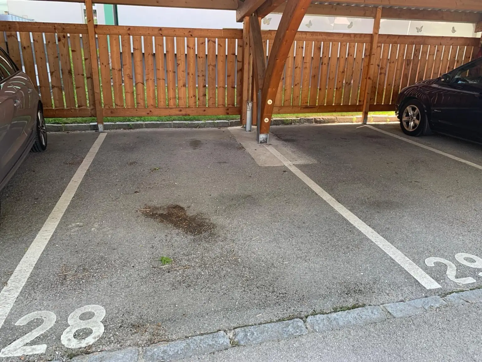 Sehr gepflegte und barrierefreie 4-Zimmer Eigentumswohnung in zentraler, ruhiger Wohnlage mit Grünblick. Empfehlenswert!