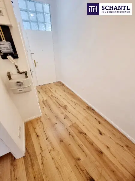 Eckjuwel mit Erker - Sonnendurchflutet und perfekt angebunden! Entzückende Altbauwohnung + Traumhaft schönes Haus + Perfekte Infrastrukur und Anbindung + Neue Einbauküche! Jetzt zugreifen!