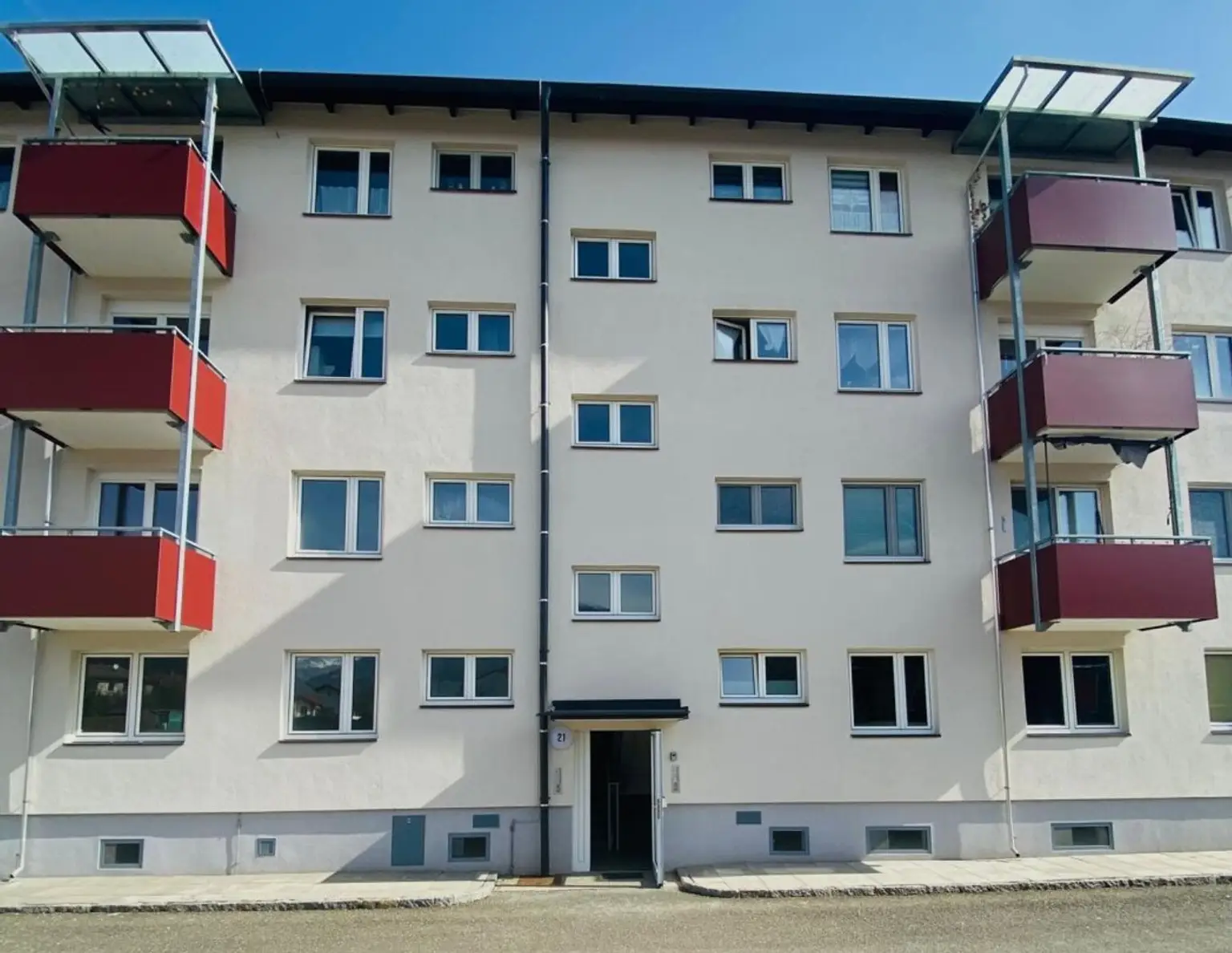 Günstige Wohnung mit Balkon in Trofaiach, Steiermark - Perfekt für Singles oder Paare!