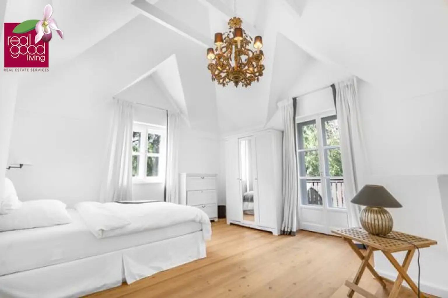Zeitlose Eleganz im Wienerwald – Historische Villa mit Nebengebäuden  auf Traumgrundstück mit Outdoorpool und Waldsauna