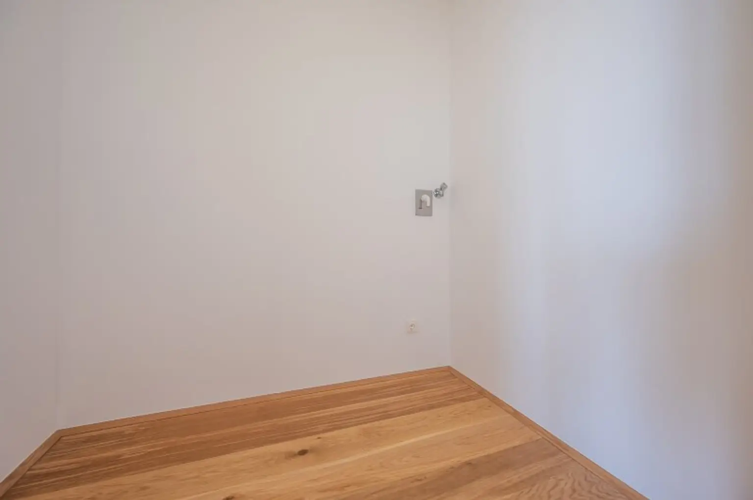 ++FonteFlats++ Außergewöhnlicher 4-Zimmer Dachgeschoss-ERSTBEZUG mit großartiger Dachterrasse