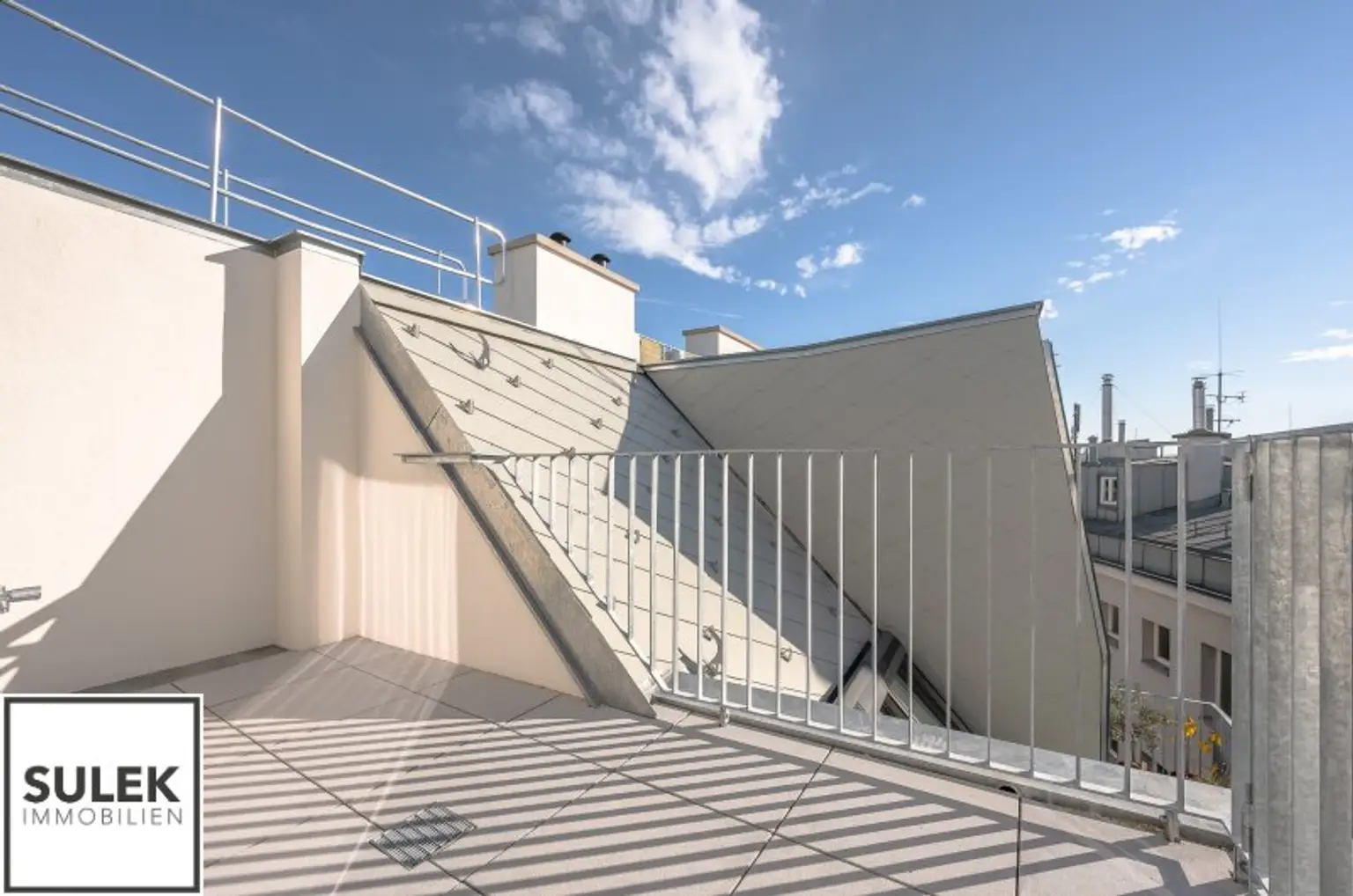 Dachgeschoßwohnung im Herzen des 2. Bezirks – 83 m² Wohnkomfort