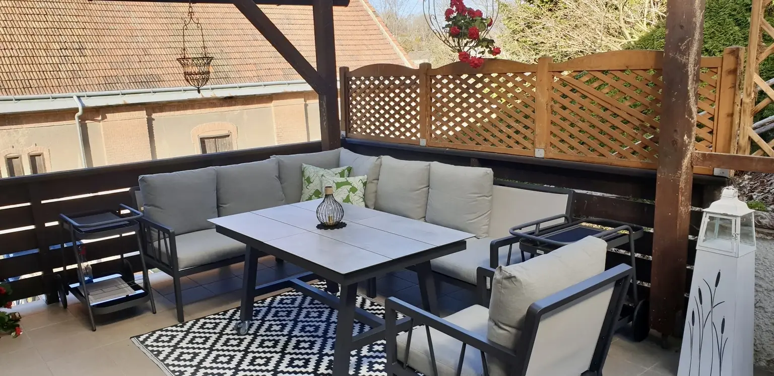 Wohnen am Stuhleck – charmantes Haus mit separater Wohneinheit, großer Terrasse und Garten