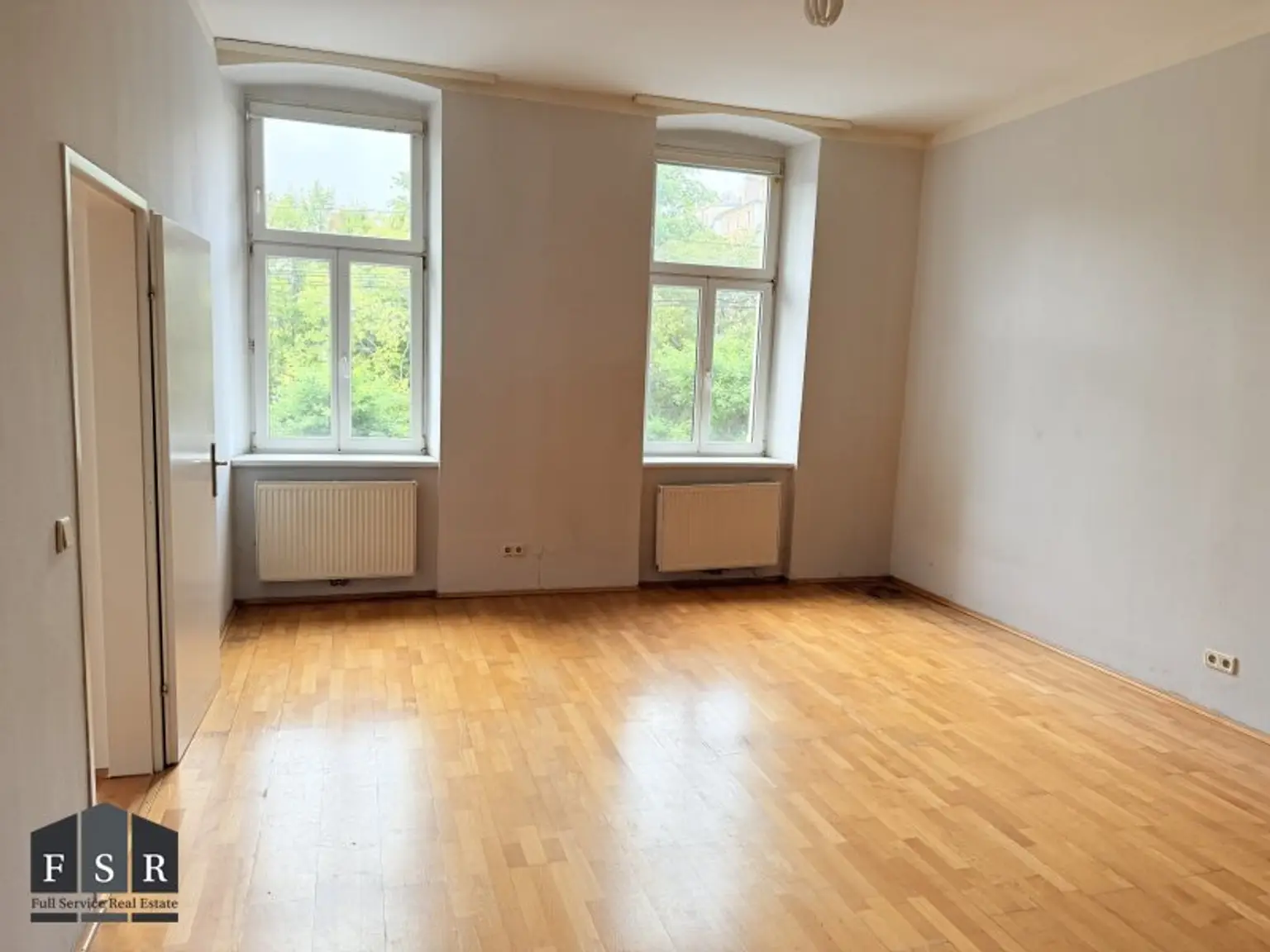 Helle 2,5 Zimmer Wohnung nahe Yppenplatz & Brunnenarkt - SANIERUNGSBEDÜRFTIG