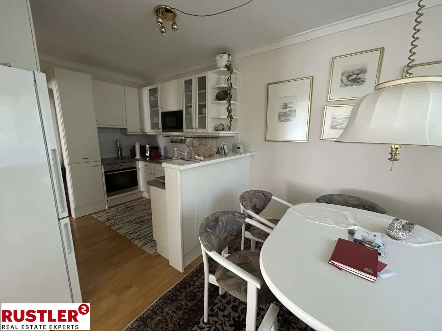 Großzügige 2 Zimmerwohnung mit Loggia
