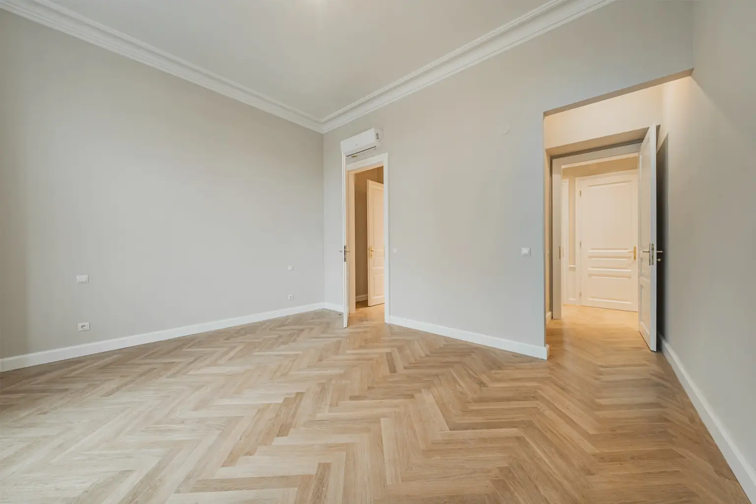 Top Sanierte Wohnung in 1060 zu vermieten