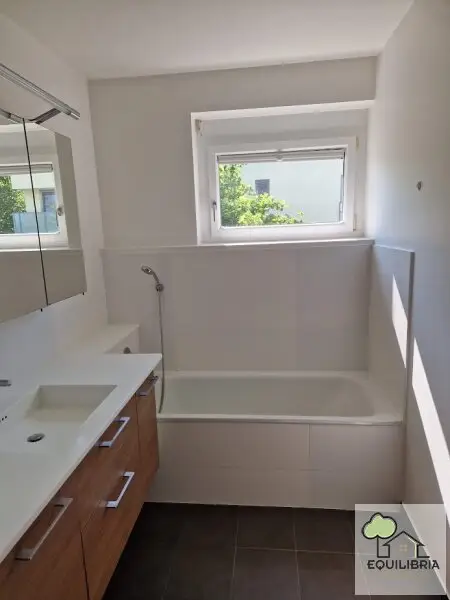Perfekte Familienwohnung - Traumhafte Terrassenwohnung in bevorzugter Lage bei den Weinbergen