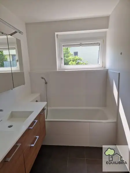 Perfekte Familienwohnung - Traumhafte Terrassenwohnung in bevorzugter Lage bei den Weinbergen