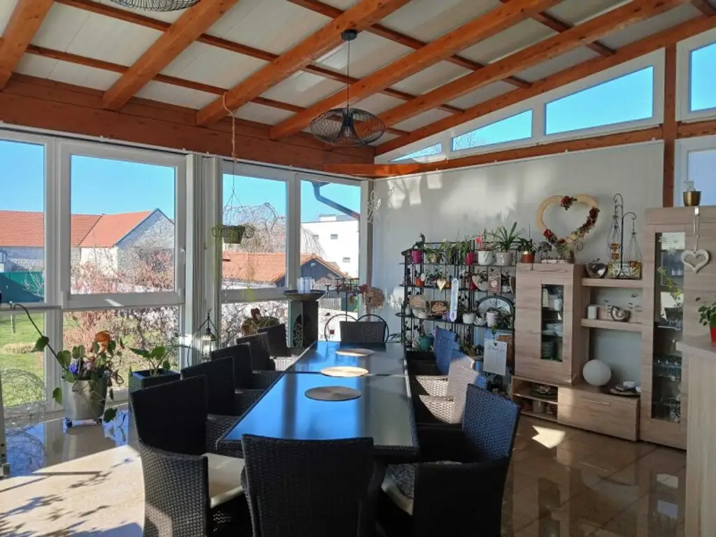Winden am See - Ihr Traumhaus mit großem Garten wartet auf Sie!