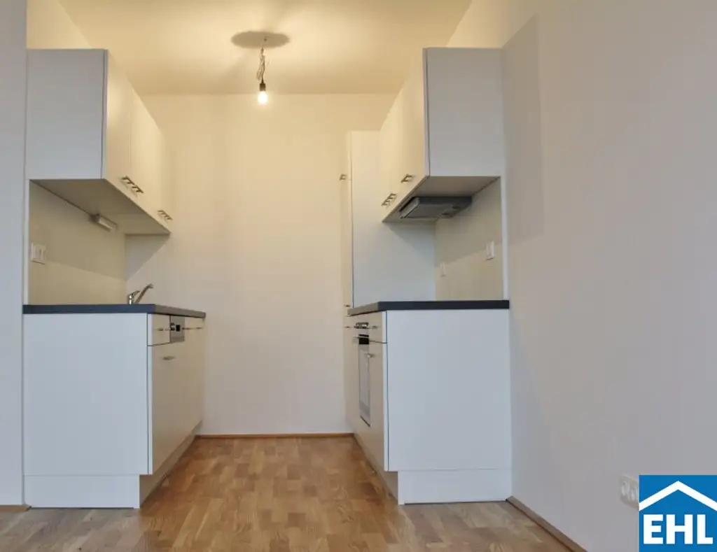 Schöne 2 Zimmer Wohnung mit Balkon in zentraler Lage