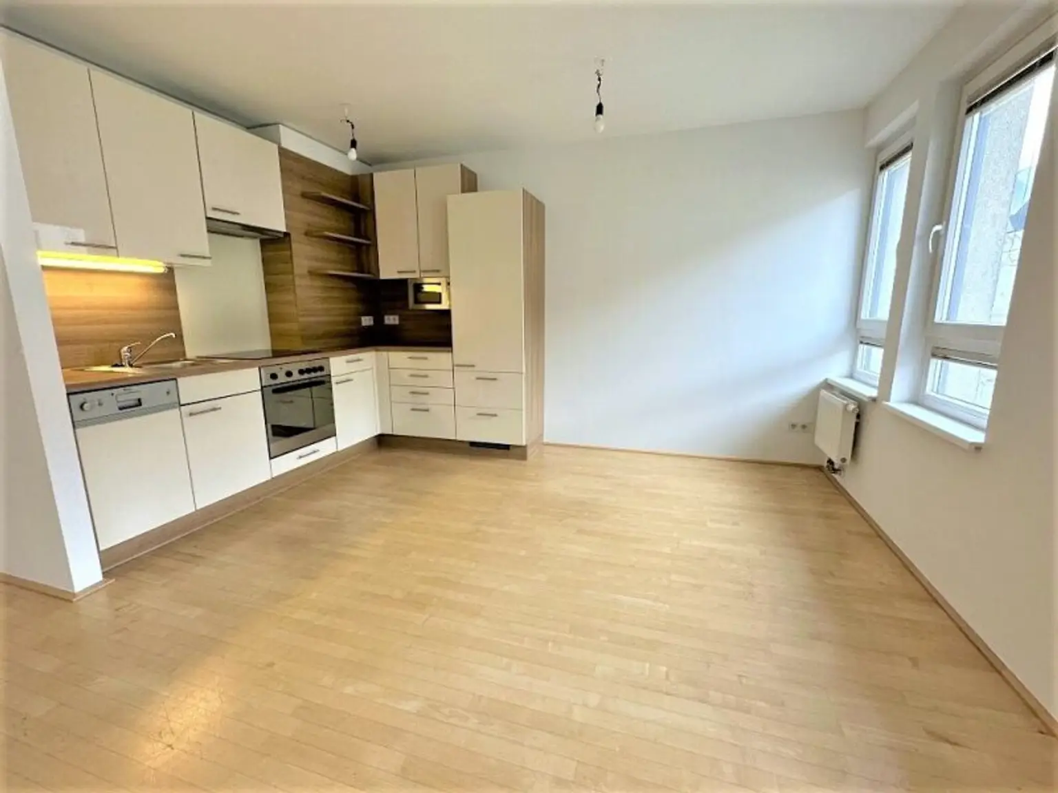 HÖRLGASSE, SCHLICKPLATZ, 45 m2 Neubau, Wohn-Esszimmer mit Kochnische, Schlafzimmer, Duschbad, 6. Liftstock