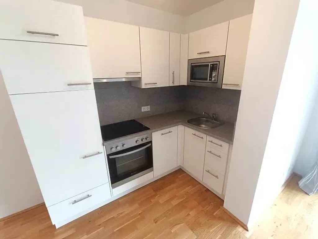 Neubau! Single-Wohnung mit traumhaften Ausblick im 14. Bezirk! U4 Unter Sankt Veit fußläufig erreichbar! (Stellplatz optional verfügbar)