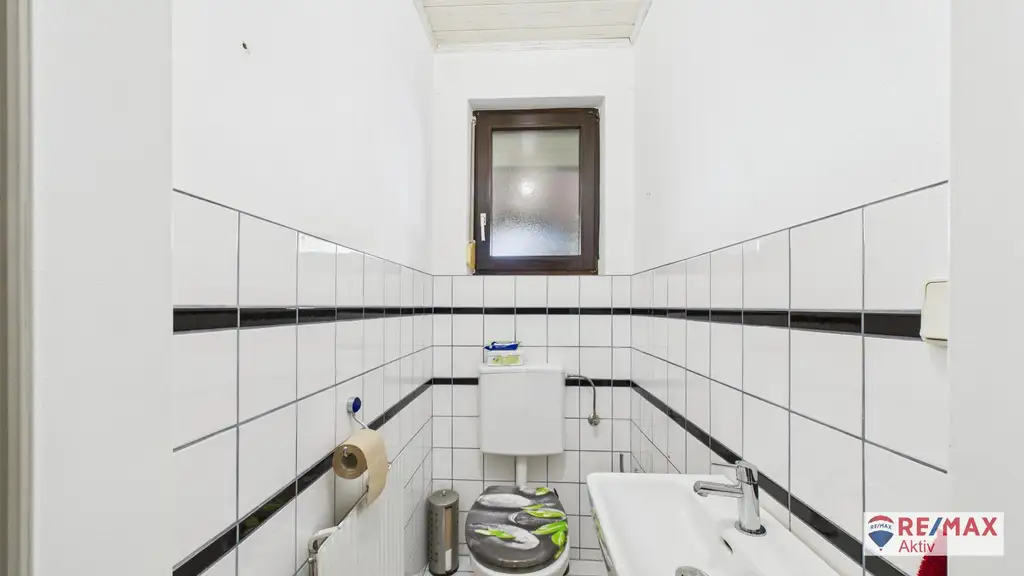 Familienidylle pur – Gepflegte Doppelhaushälfte mit Garten, Terrasse & Carport