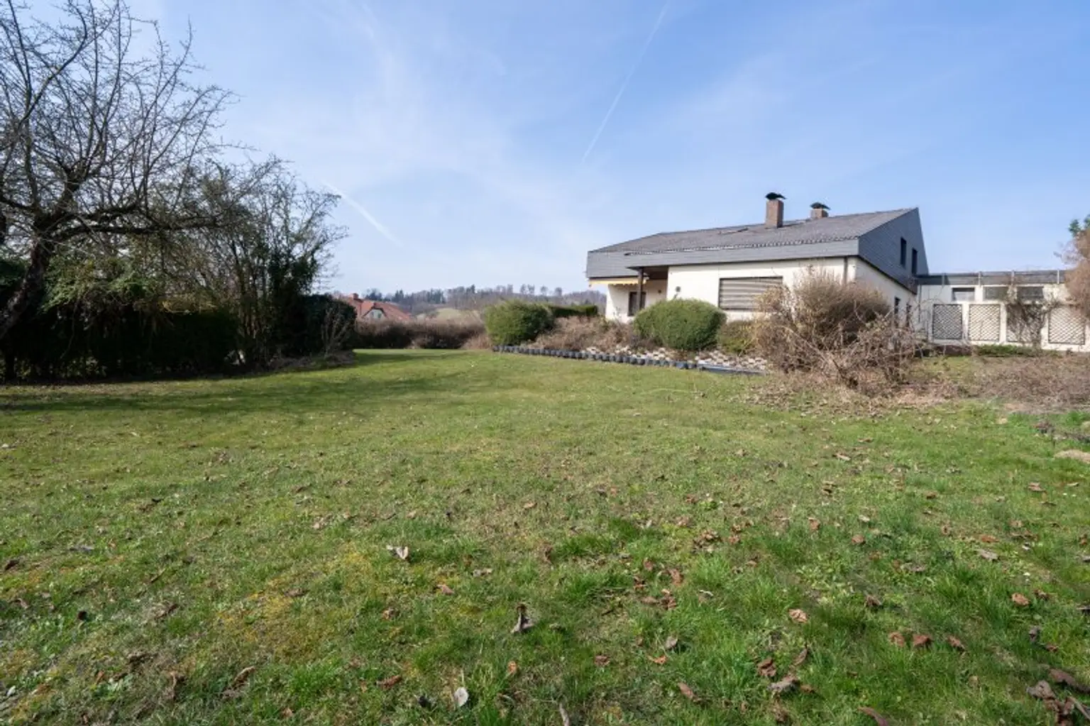 Toplage von Leonding: 7-Zimmer-Einfamilienhaus mit Pool & traumhaftem Ausblick zu kaufen