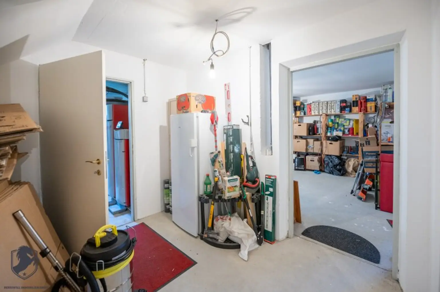 Exklusives Niedrigenergie-Einfamilienhaus mit Vollkeller auf 1.008 m² Grundstück in ruhiger Bestlage von Pixendorf